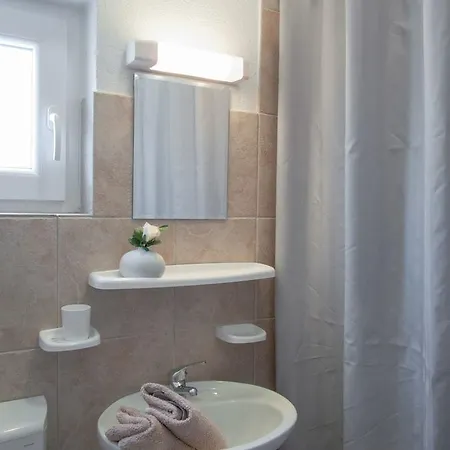Apartment Sime Pakostane