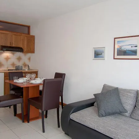 Sime Apartment Pakostane